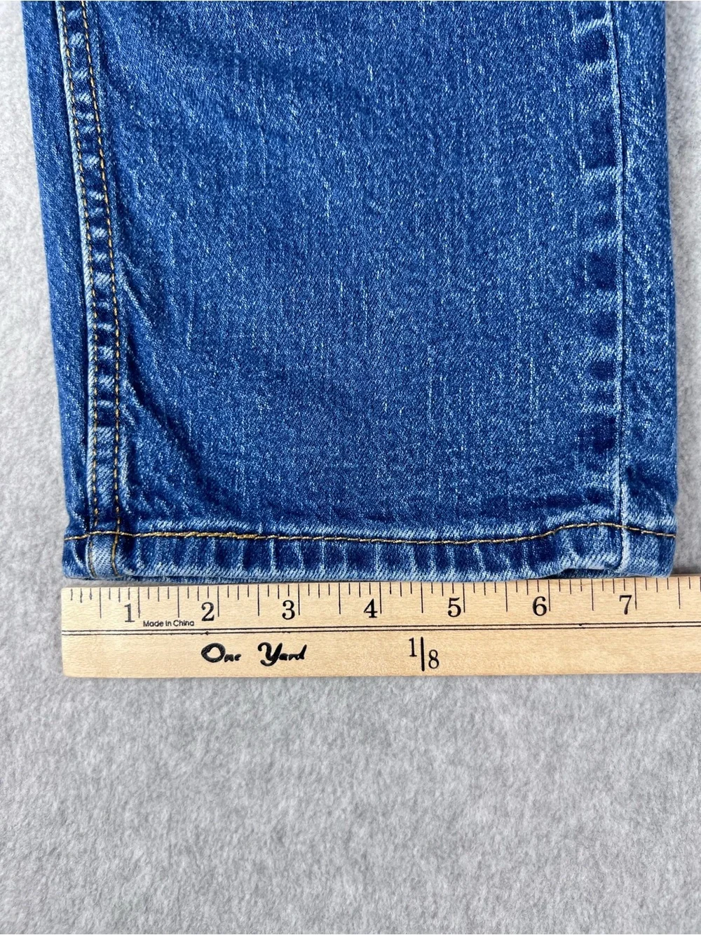 Levi’s Men’s Jeans 505 Classic Blue Straight Fit Size 32 Everyday Staple